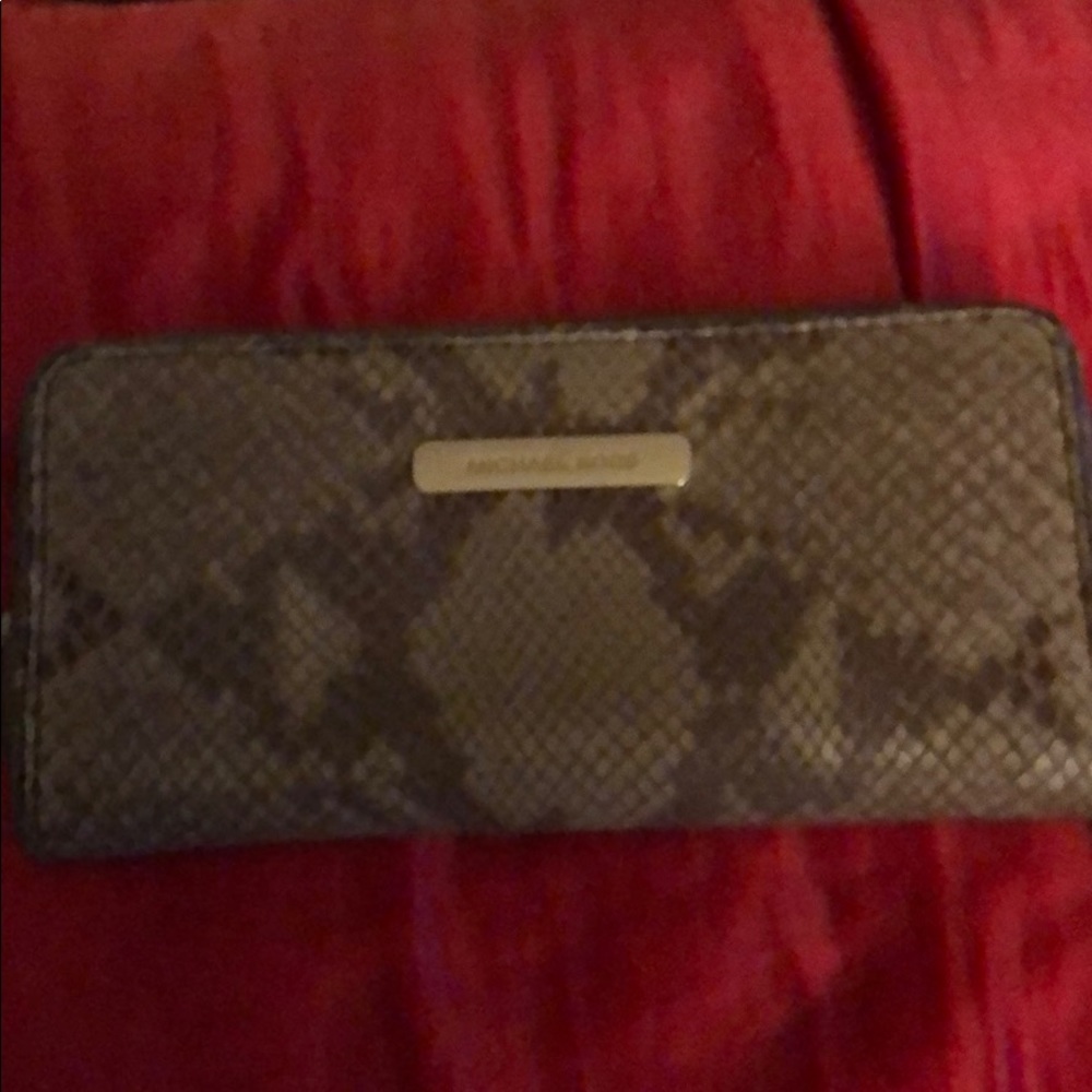 Micheal Kors Wallet